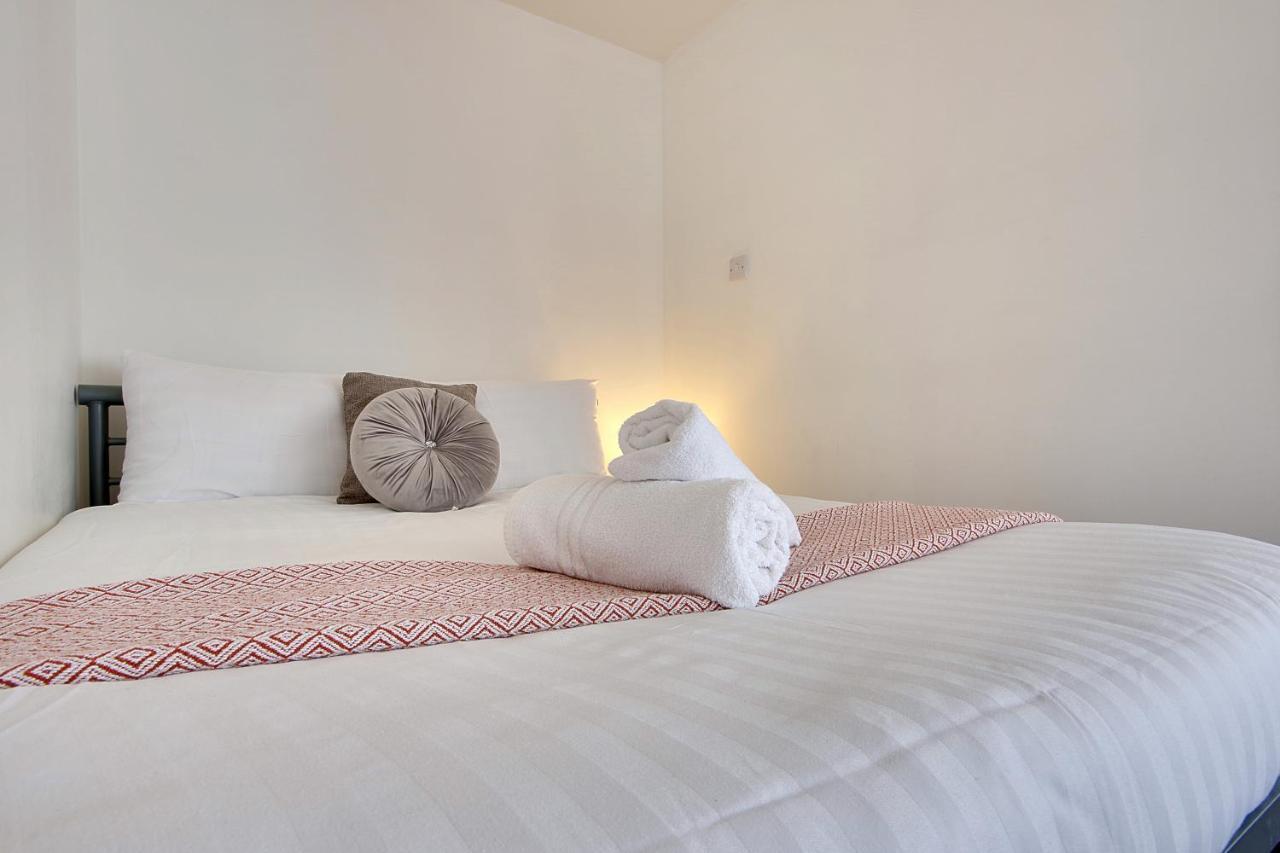 בורנמות' Hill House Holiday Apartments מראה חיצוני תמונה