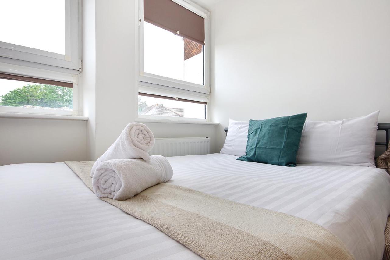 בורנמות' Hill House Holiday Apartments מראה חיצוני תמונה