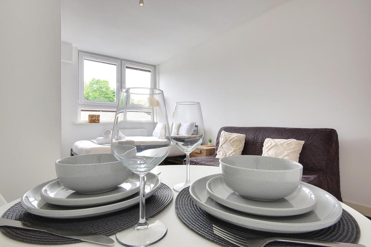 בורנמות' Hill House Holiday Apartments מראה חיצוני תמונה
